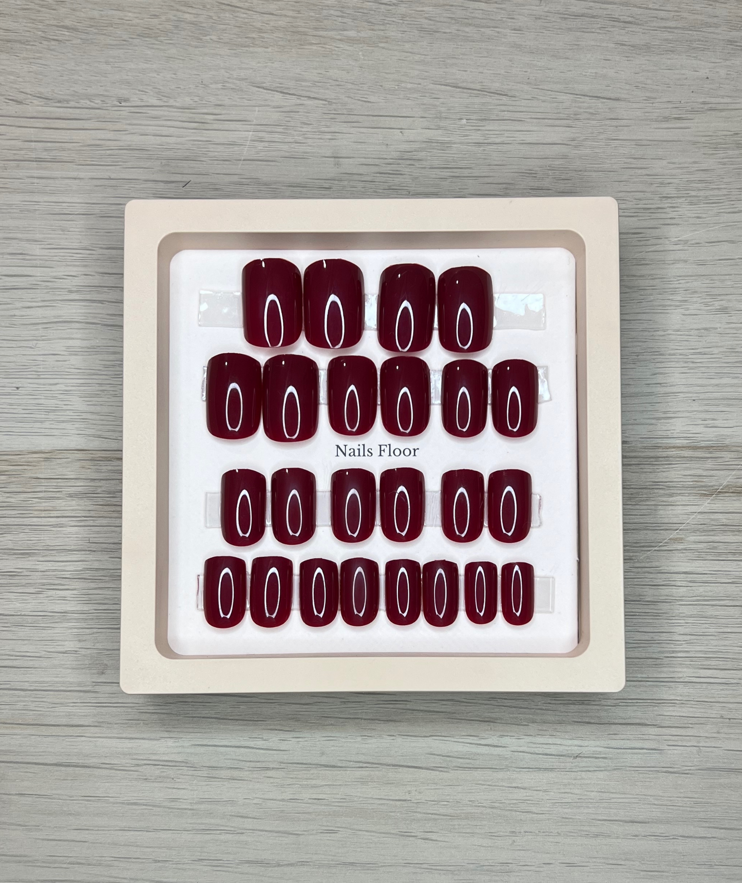 Faux ongles rouges